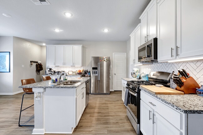 Building Photo - 5119 Topaz Bnd