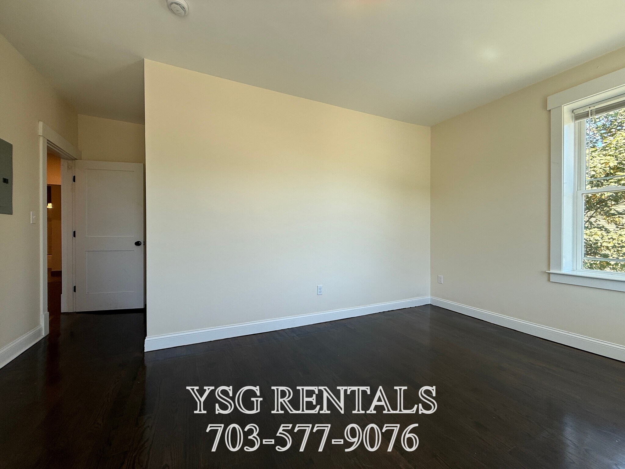 Building Photo - 17 Lambert Ave