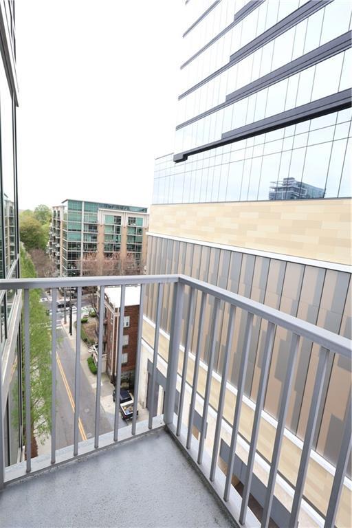 Building Photo - 923 Peachtree St NE