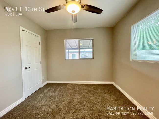 Building Photo - Beautifully Renovated 3/2 Home with 1/1 Gu...