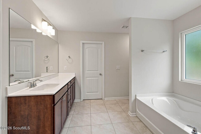 Building Photo - 114 Heatherly Way