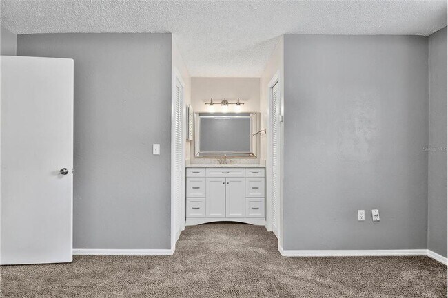 Building Photo - 73 Buttonworth Dr