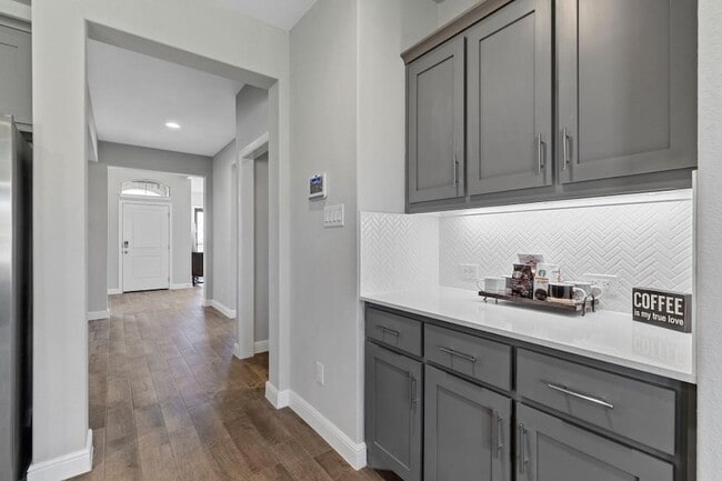 Building Photo - 14540 Caelum Dr