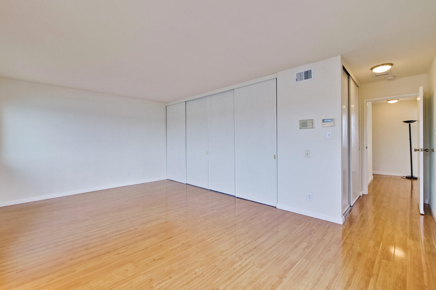 Building Photo - 255 Shearwater Is