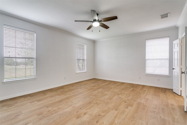 Building Photo - 2625 Royal Birkdale Dr