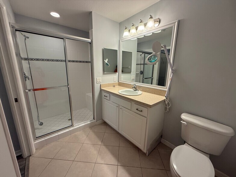 Building Photo - 6816 Sterling Greens Pl