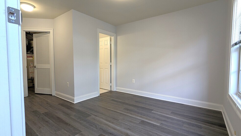 Building Photo - 46368 Hobbs Sq