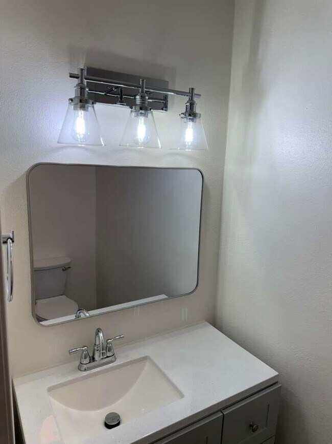 Building Photo - 5500 McPherson Rd