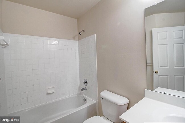 Building Photo - 1802 Wheyfield Dr