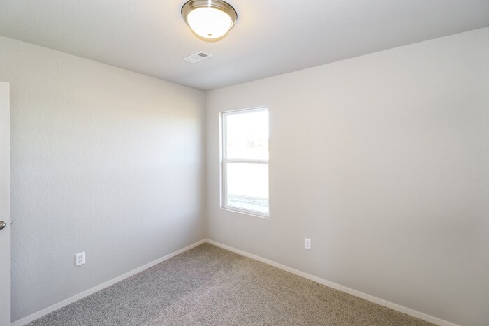 Building Photo - 12321 Vernonia Dr