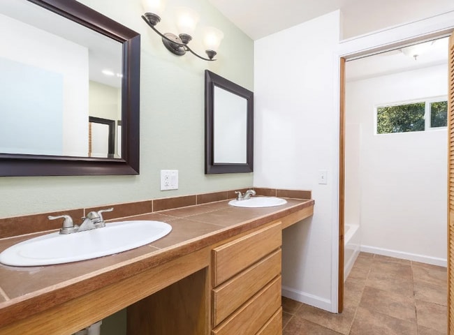 Building Photo - 1088 Palomino Rd