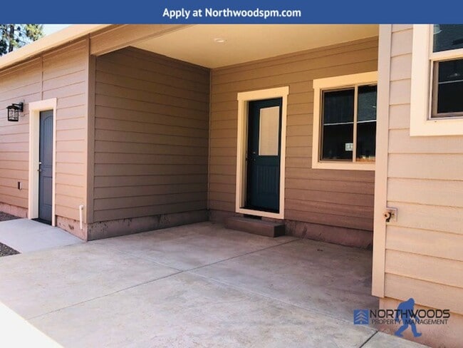 Building Photo - Newer Home Built 2020~ Walking distance to...