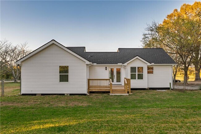 Building Photo - 42 Arnold Rd