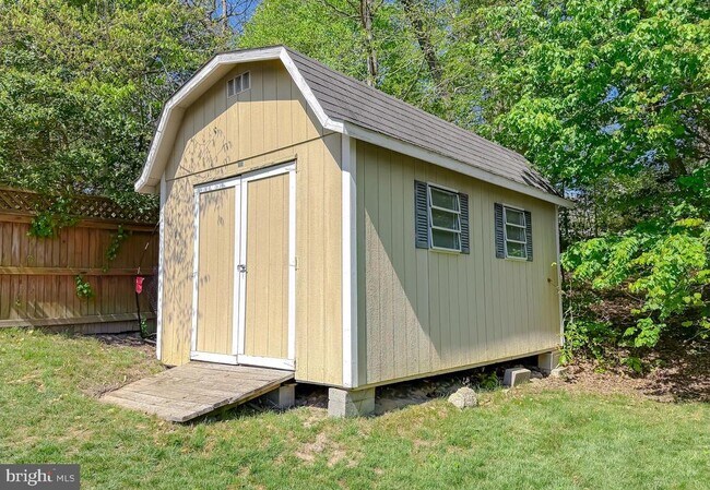 Building Photo - 23017 Holloway Ct