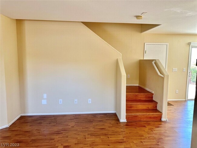Building Photo - 4765 Golden Shimmer Ave