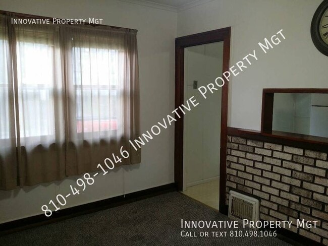 Building Photo - 3201 Clairmont St