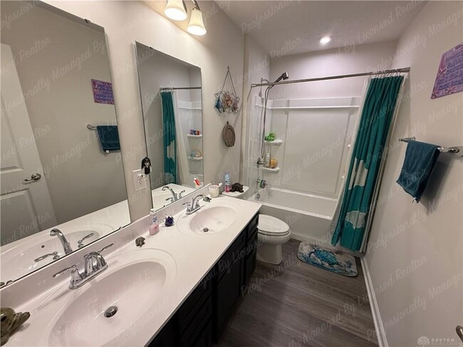 Building Photo - 2418 David Grey Cir