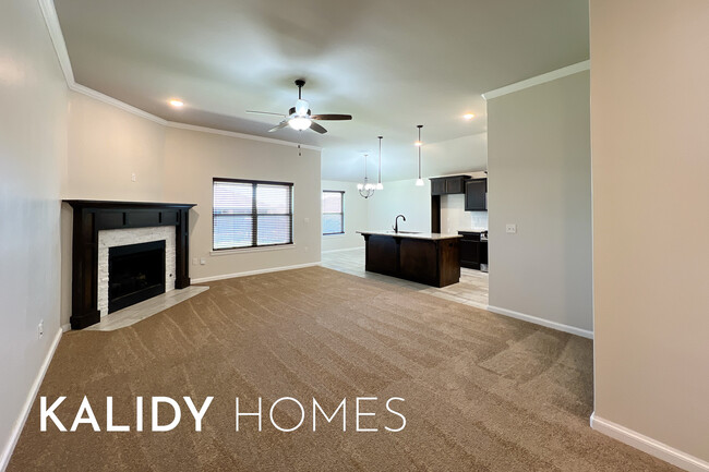 Building Photo - 4812 Crystal Hill Dr