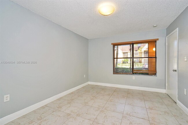 Building Photo - 15560 SW 104th Terrace
