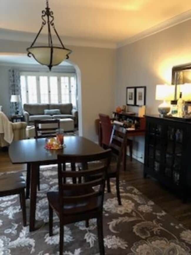 Dining room area - 328 W Washington Ave