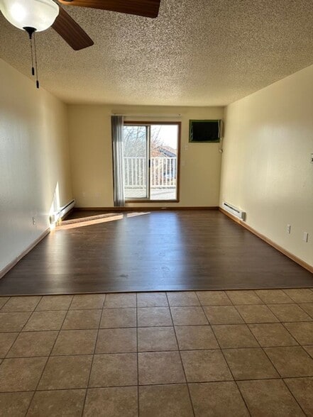 Interior Photo - River's Edge Apartments