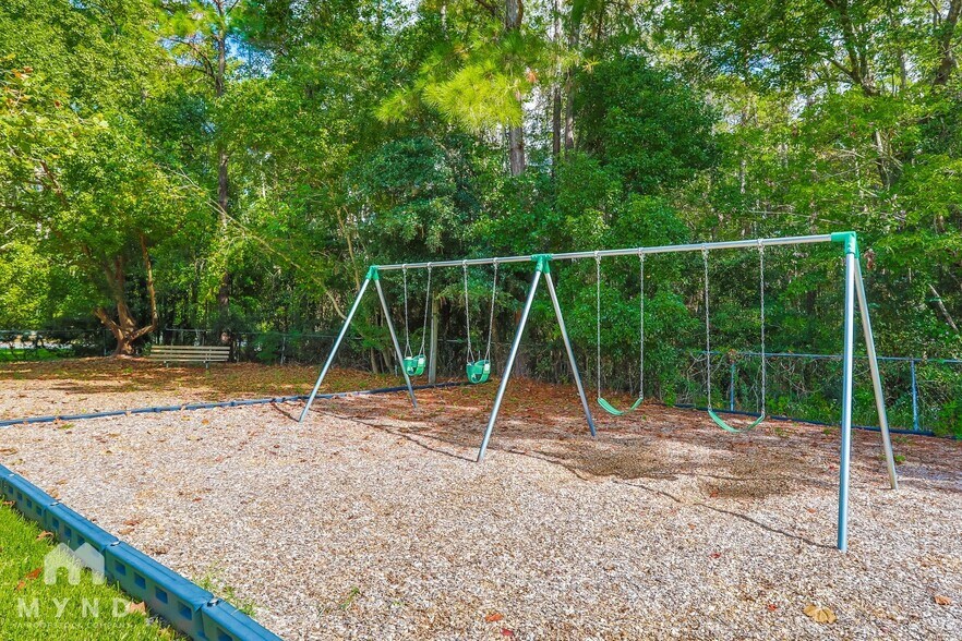 Building Photo - 10429 Osprey Nest Dr W
