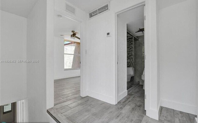 Building Photo - 20010 SW 123rd Dr