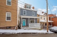 Building Photo - AVAILABLE MAY 1ST!! STUNNING 3 BEDROOM, MUST SEE!