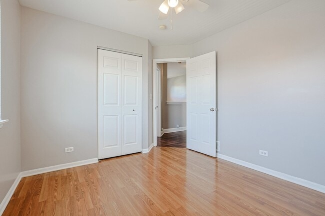 Building Photo - 1854 S Fallbrook Dr