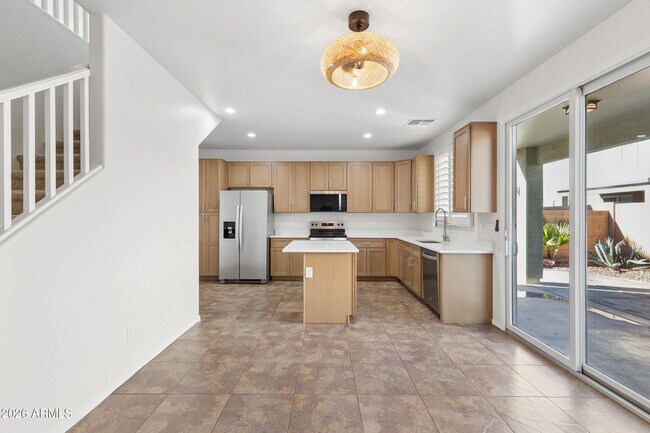 Building Photo - 16018 N 171st Dr