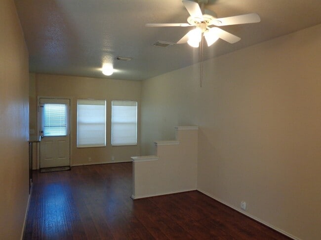 Building Photo - 23624 Wildwood Green Way