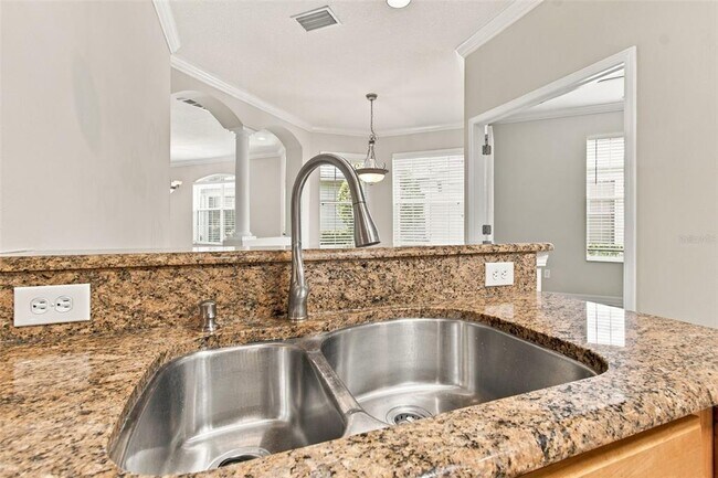 Building Photo - 7526 Deer Path Ln