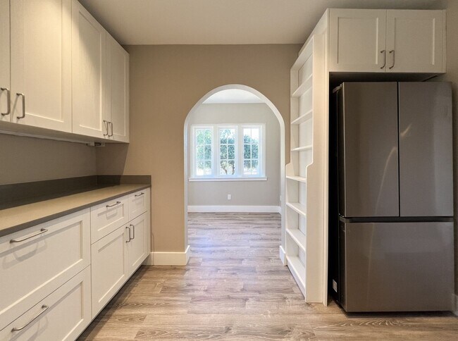 Building Photo - 1567 Silverado Trail