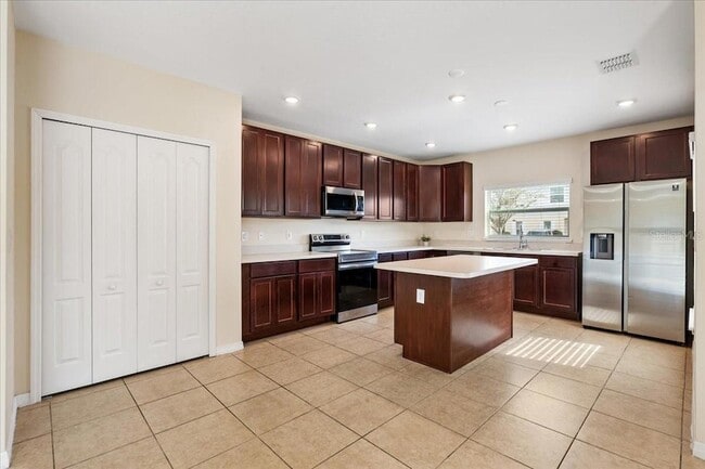 Building Photo - 4855 Coral Castle Dr.