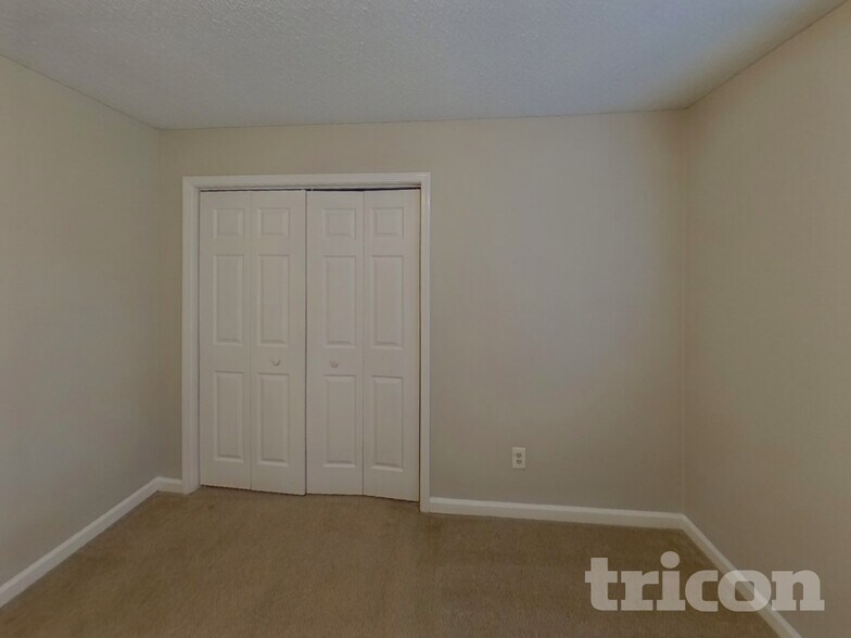 Building Photo - 296 Whitney Ln