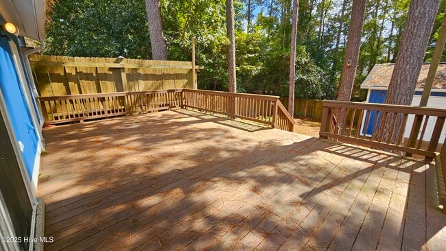 Building Photo - 709 Terrace Ct