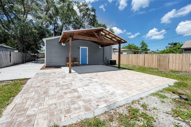 Building Photo - 2859 38th Ave N