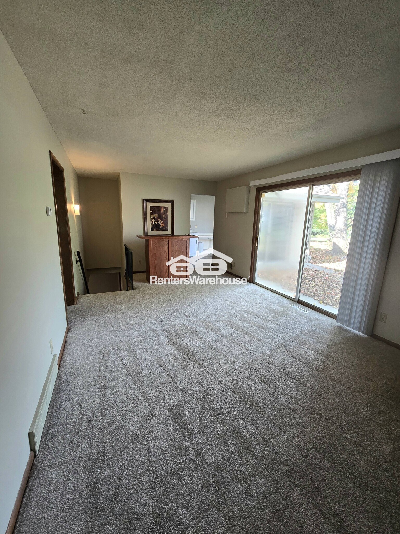 Building Photo - 32 Woodpecker Ridge Rd