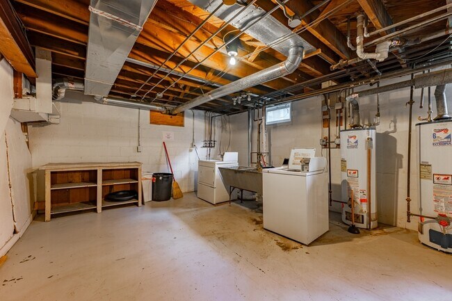 Building Photo - 2315 Auburn St