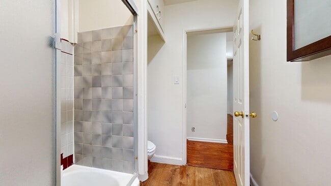 Building Photo - 9026 Reading Ave