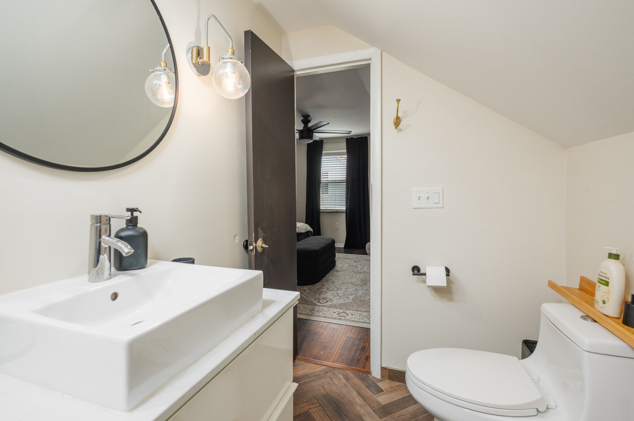 Building Photo - 195 S Sylvan Ave