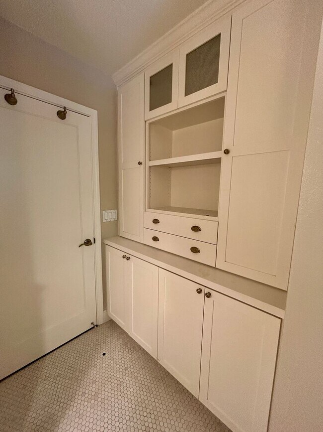 Building Photo - Charming Santa Clara Home – Prime Location...