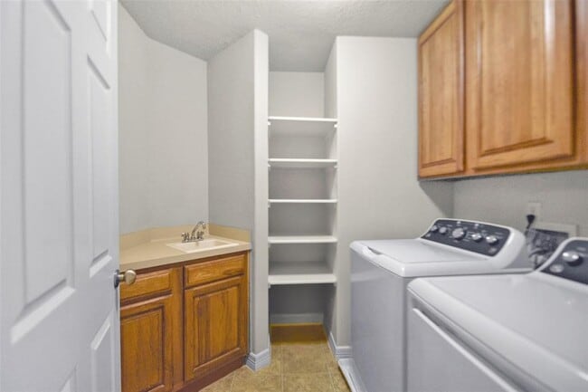 Building Photo - 12410 Millridge Frst Ct