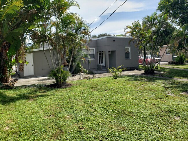 Backyard - 1509 NW 3rd Ave