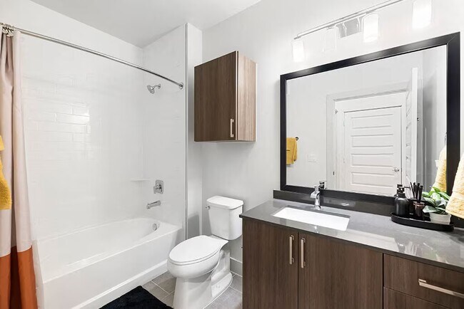 Building Photo - Special Offer: Up to 6 Weeks Free Rent!