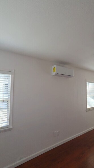 Building Photo - 4008 Rockwood St