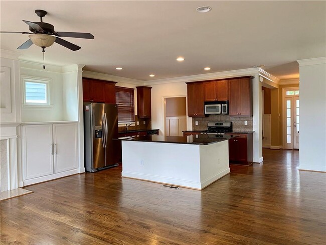 Building Photo - 1678 Carr Cir NW