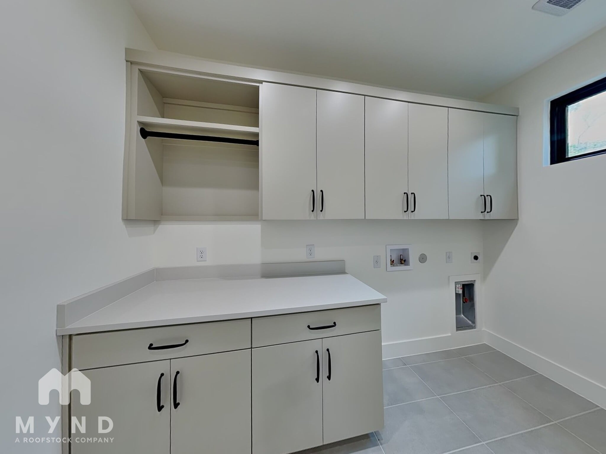 Building Photo - 1119 Mahan Dr