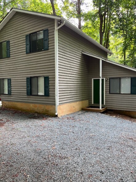 Building Photo - 1521 Partridgeberry Rd