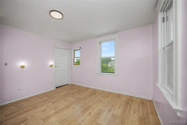 Building Photo - 769 19th St